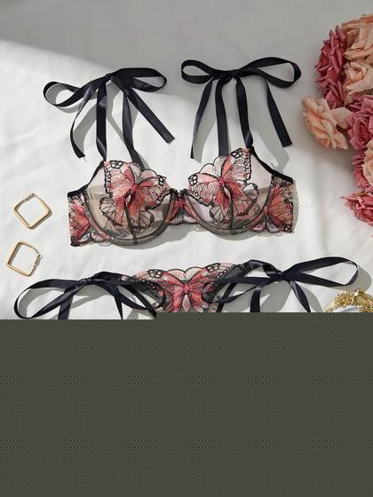Imagem de Conjunto de Lingerie Sexy com Sutiã e Calcinha Transparente - Detalhe em Laço